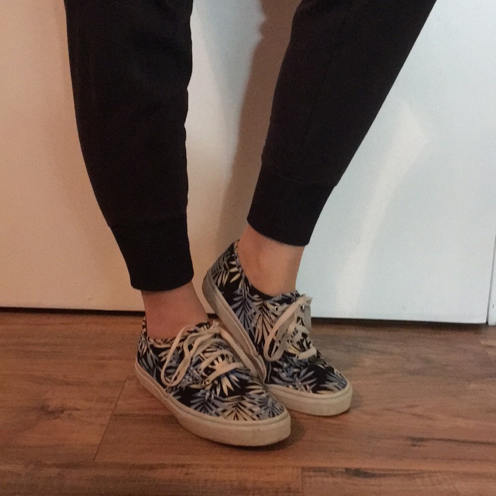 Blue Gray Hawaiian Print Vans